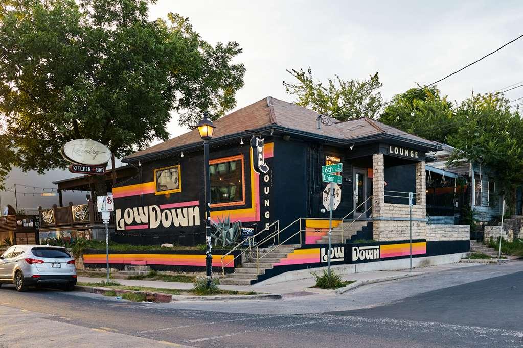 Sentral East Austin At 1614 E. Sixth Hotel Ресторант снимка